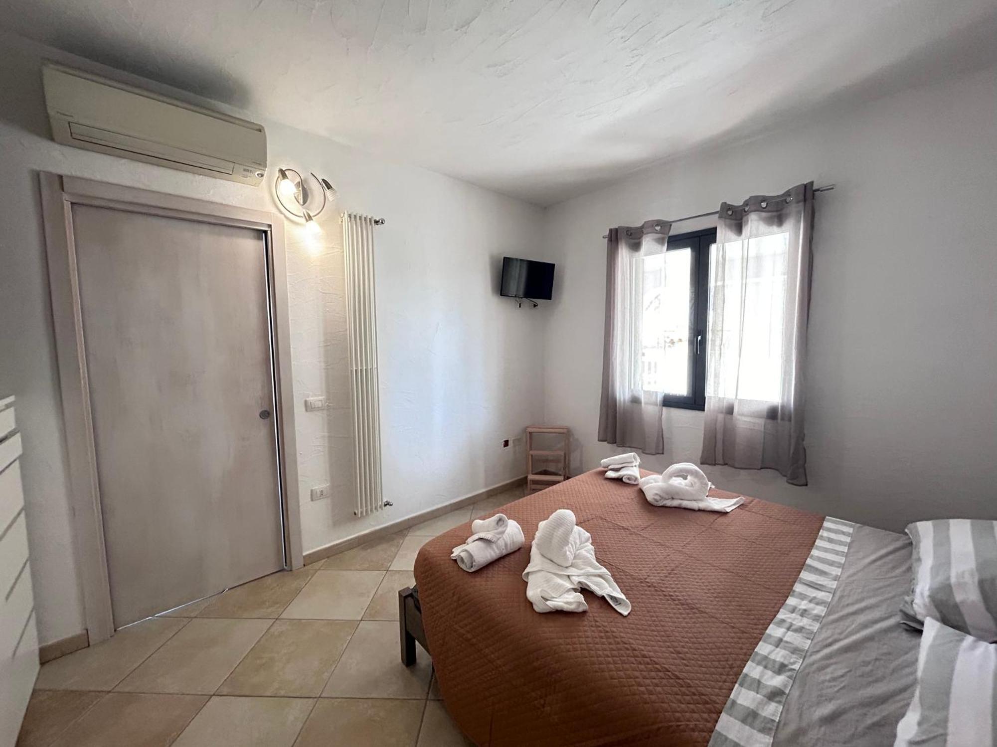Hotel Laguna Blu By Helios San Teodoro  Esterno foto